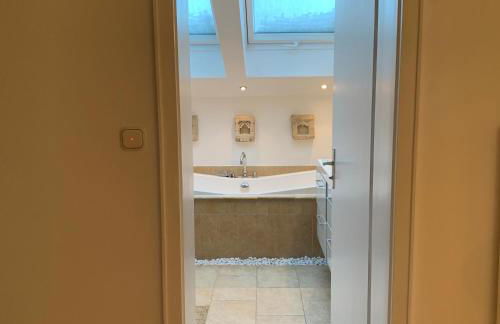 Glückliche Kuh-Villa - Achtsamer Rückzugsort mit Traumgarten, Schwimmteich & Raum zum Sein bis 18 Personen - Allgäu - Foto 138