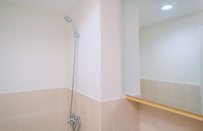 Cozy and Comfort Stay 2BR at Podomoro Golf View Apartment - Foto 14