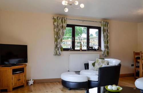 River Cottage - Photo 3