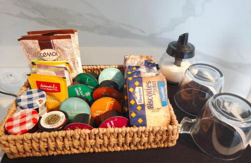 Charmant T2 proche Disney terrasse et parking souterrain - Foto 30