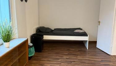 Große möblierte Wohnung im Zentrum von Lage - Foto 2