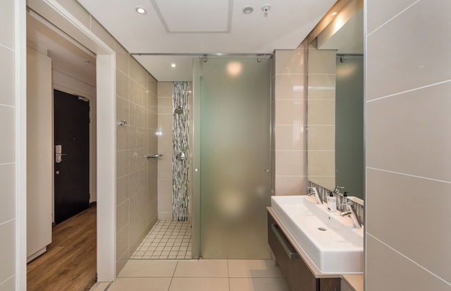 KMG Apartments at Sandton Skye - Photo 25