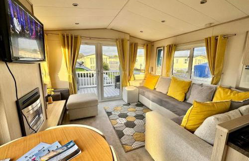Beautiful Holiday Home 3 Bed Caravan by The Beach, Free Wifi, Games Console, TVs & DVD's, Passes Not Included - Foto 1