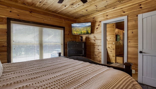 Ern824 - Best Days - Great Location! Close To Town! 2 Bedroom Cabin by RedAwning - Foto 3, Habitación