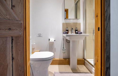 Period Luxury Converted Barn Windsor/Maidenhead - Perfect for family groups - Foto 105