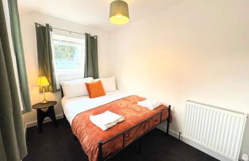 Entire 5 Bed New Home - Southampton Centre - 4BDRM - Foto 38