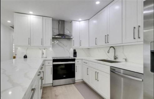 Renovated Modern Home with Big Pool & Ocean Access - Foto 4