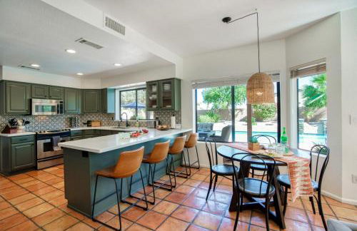 Upscale Phoenix Abode Walk to South Mountain Park - Foto 21