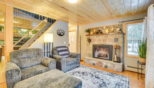 Charming Butternut Lake Getaway with Deck and Dock! - Foto 4