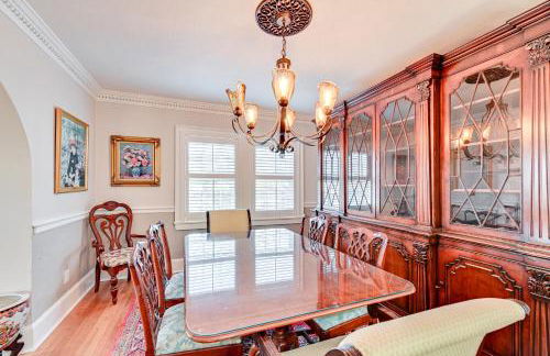 Walk to UK Campus Charming Home with Patio! - Foto 7