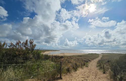 Appartement neuf 62 m², 5 couchages, à 250 m de la plage - balcon, jardin privé, et parking inclus - FR-1-364-111 - Foto 7