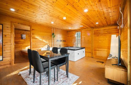 Charming Harvington Cottage - Hot Tub, Pet Friendly, Sleeps 11 - Foto 69