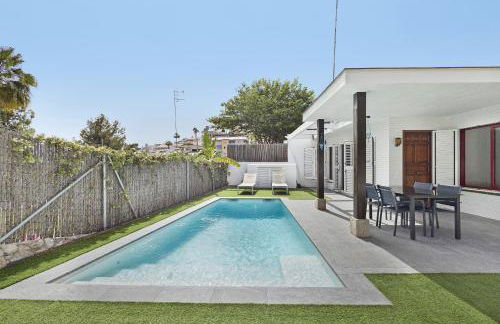 Casa con piscina privada en Sitges - Photo 1