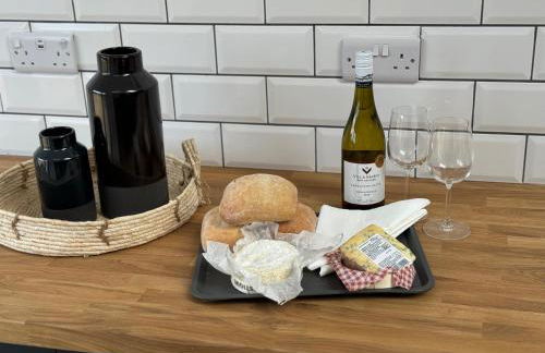 Threshing Barn- Modern 5 Bed, 10 person, Barn Conversion in a Rural Location with Great Access - Foto 23