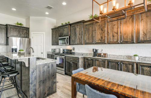 Year-Round Outdoor Fun Spacious Retreat in Iona - Foto 3