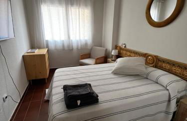 Acogedor y Amplio Apartamento familiar a pie de playa - Photo 15