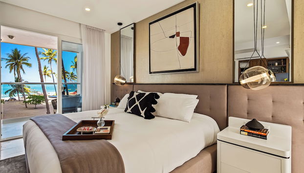 Stunning Beachfront Condo - Sea Views - Foto 2, Zimmer