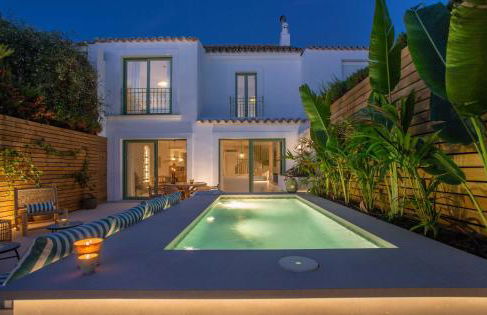 VACATION MARBELLA I Casa Savia, Private Pool, Luxury interiors, 10min walk to the Beach - Foto 9