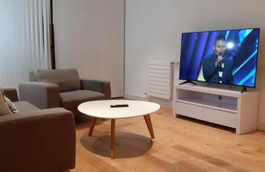 GOLDEn LuxurY APARtMENT - Photo 12