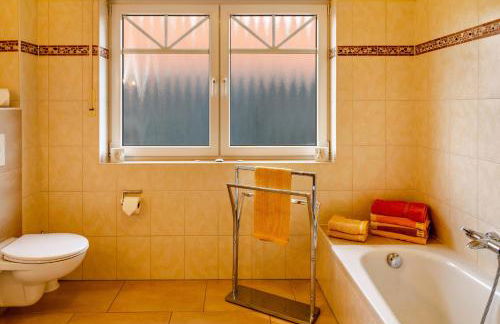 Mediterranes Flair mit Seeblick - Foto 20