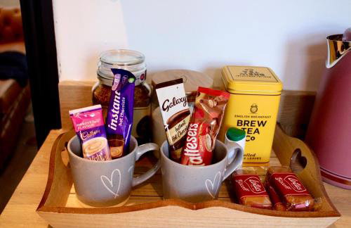 Contemporary & Chic inner terrace 5 mins from Barnsley town centre - Foto 13