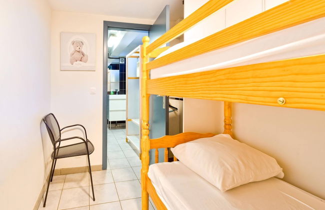 Holiday Home With Garden - Photo 4