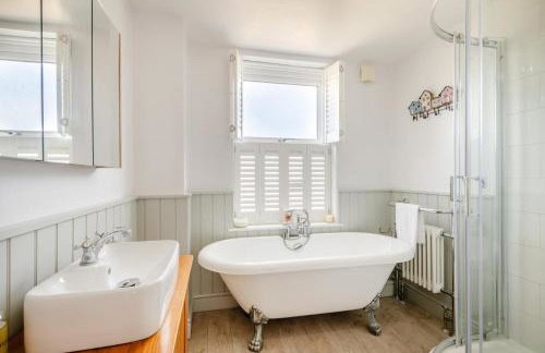 3 Bed in Wrentham oc-15mill - Photo 16