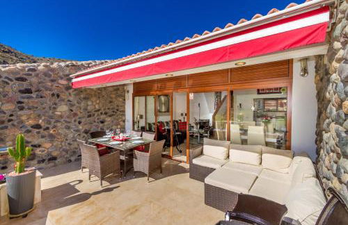 Casa Holmston, Duplex villa with hot tub in Anfi Tauro Topaz - Foto 33