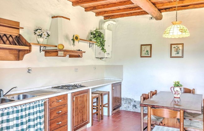 Appealing Home With Pool - Foto 10