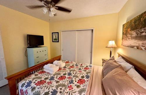 Loon Mountain Retreat with Pool and Hot Tub - Foto 34