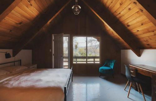 Spacious 4-bedroom cabin on secluded private land - Foto 3