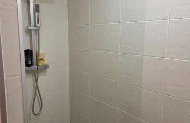 Studios dans une résidence sécurisée et calme avec place de parking - Foto 6