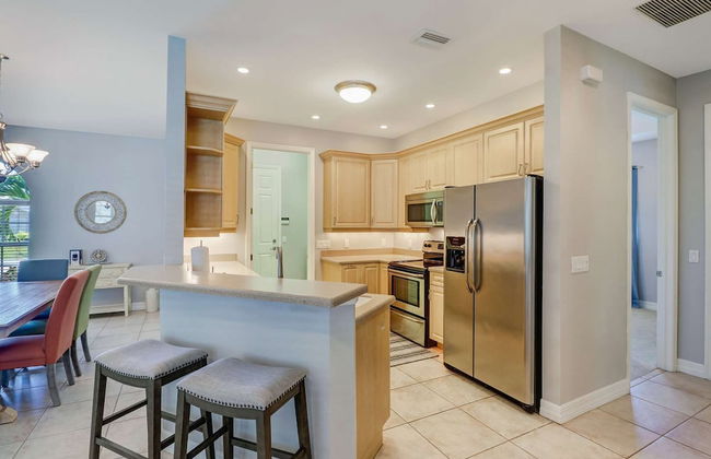 323 SE 17th St - Photo 10