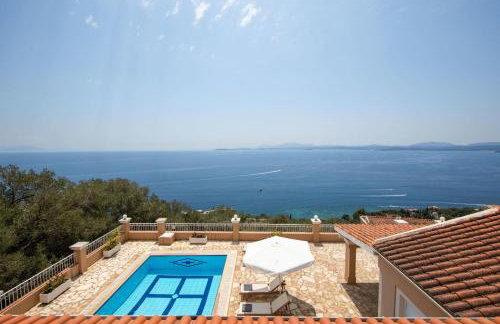 Elena Costa - Photo 32