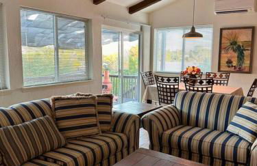 3.2 near University and Memorial Hospital - Photo 25