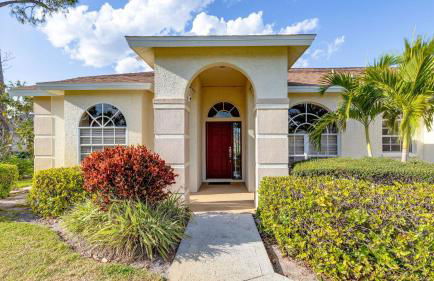 Private Pool Pond Views Bonus Lounge in Gated Naples Community Drive to Dining Sand - Foto 31