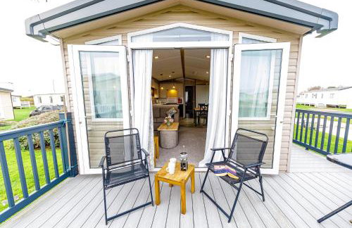 2Bed Whitley Bay Home - Free Parking, Close to beach & St Mary's Lighthouse - Photo 54