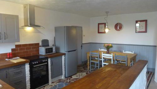 Lavender House - Traditional & charming stone home - Foto 2, stove