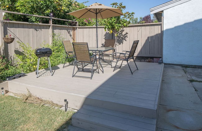 Sunny and Elegant Villa - Photo 24