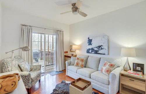 Walk to Lake Michigan - South Haven Condo! - Foto 17