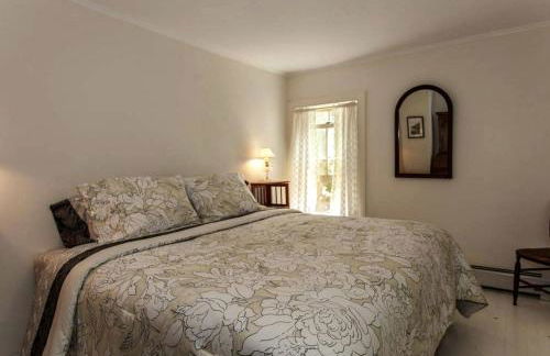 Riverfront Cabin with Beautiful Views of Housatonic River in Great Barrington, Massachusetts - Foto 23