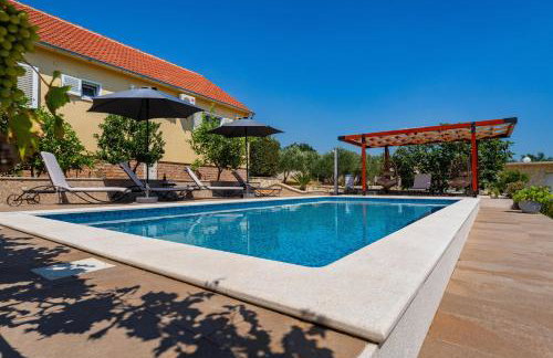 MY DALMATIA - Villa Sucic with private pool and mountain view - Foto 55