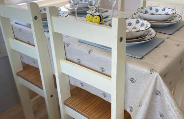 The Beehive -Stunning Views - Hot Tub - Romantic - Foto 5