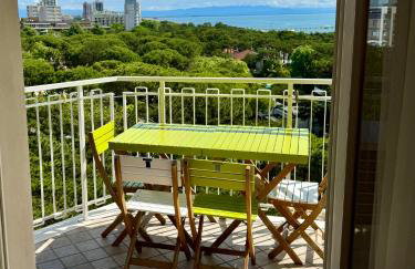 Apartment with stunning sea view - Wi-Fi, free parking, large terrace and comfort - Foto 2