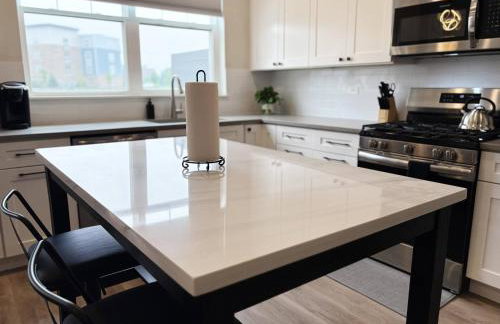 Warrenville Retreat 4BR 3 Bath Townhouse - WV2 - Foto 56