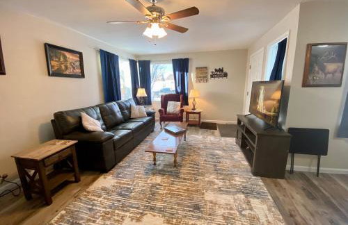 Bo's Copper City Charmer, easy Freeway Access, open floorplan - Foto 7