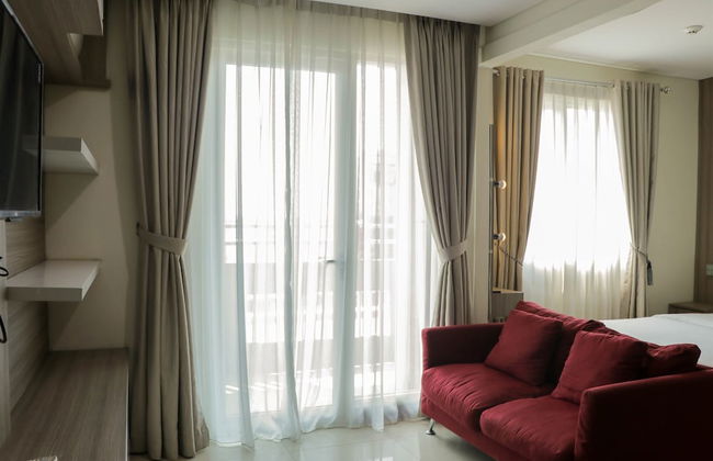 Comfort Studio At Sky Terrace Apartment - Photo 9