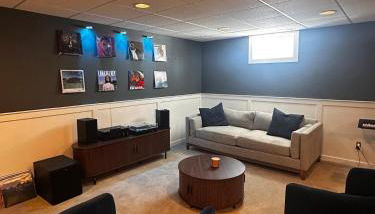 Ankenys Best Hot tub Theatre Room Game Room - Photo 3