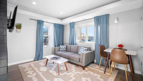 Unit 3 European style King size bed Stockton College - Foto 4