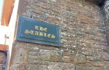 Courtyard Cottage - Photo 32